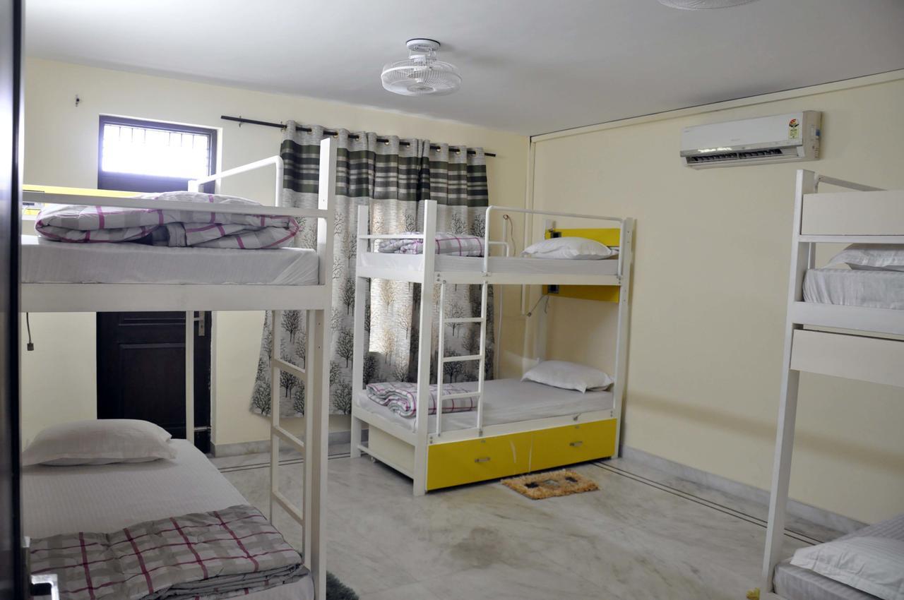 ניו דלהי Friends Hostel מראה חיצוני תמונה